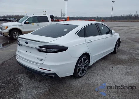 2019 Ford Fusion Titanium from USA, damaged, VIN 3FA6P0D9XKR186685
